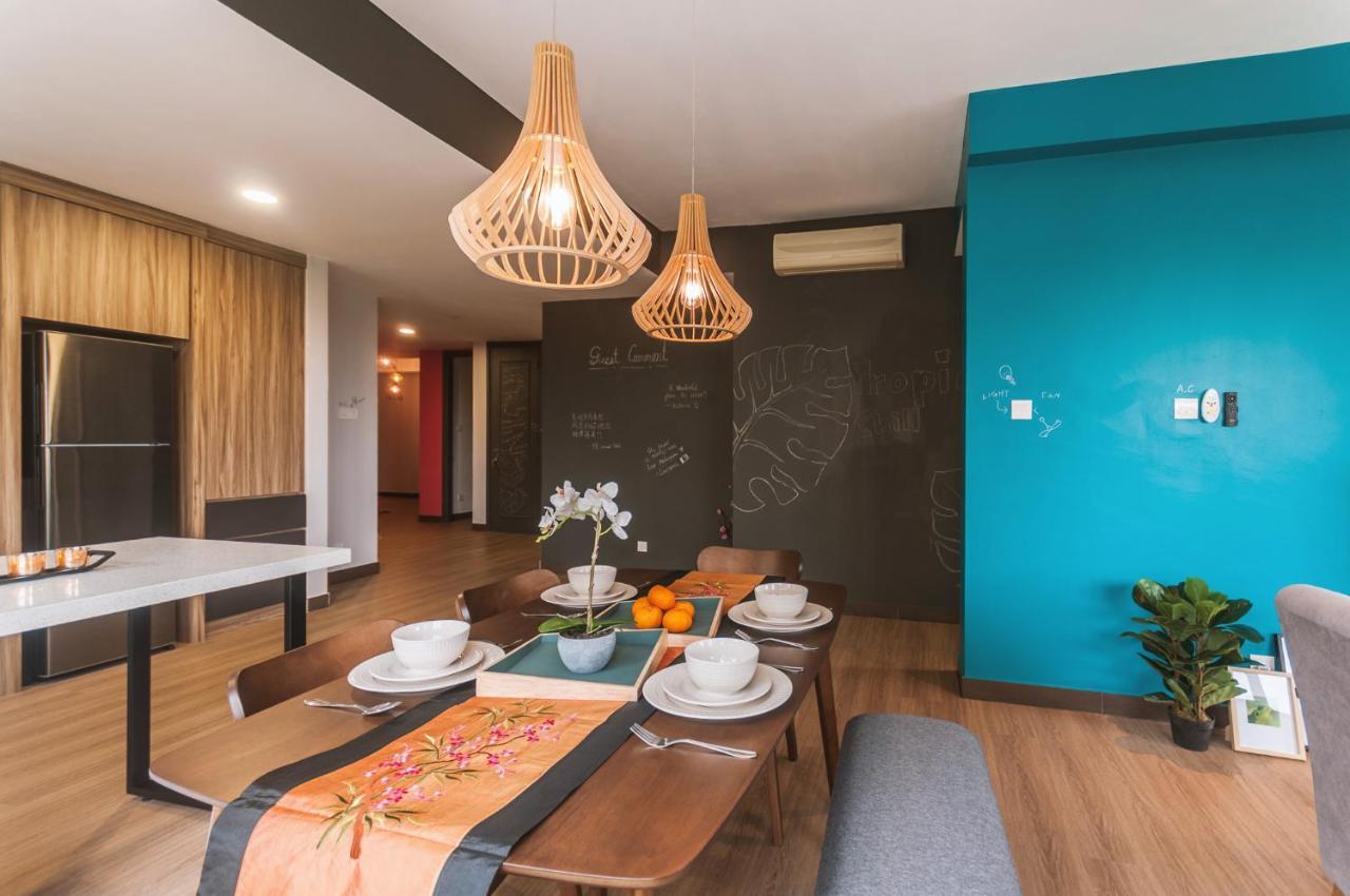Santubong Suites B Just Like Home Damai Kuching Kültér fotó