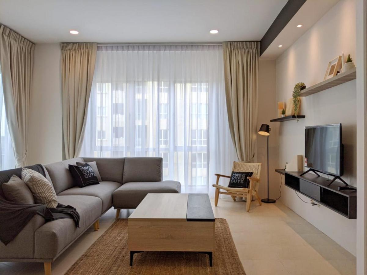 Santubong Suites B Just Like Home Damai Kuching Kültér fotó