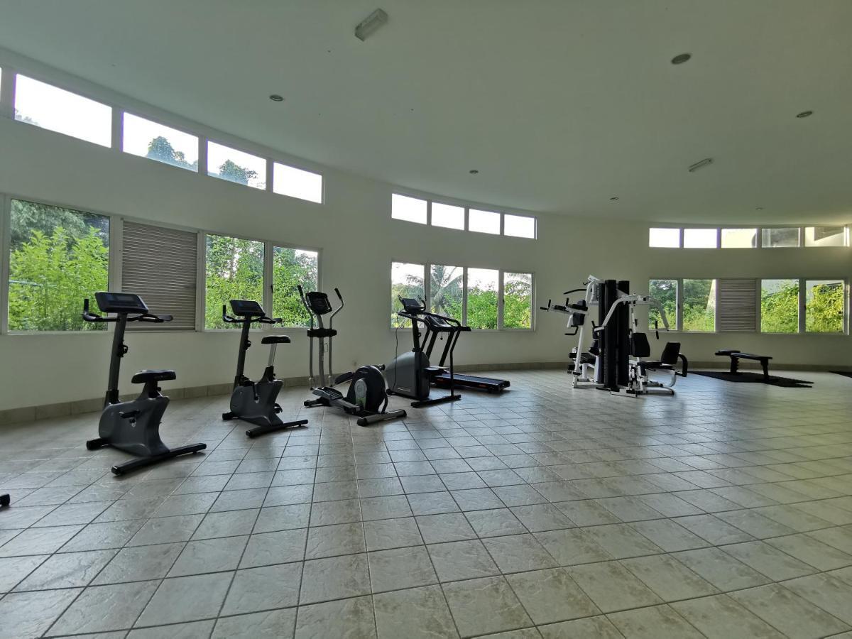 Santubong Suites B Just Like Home Damai Kuching Kültér fotó
